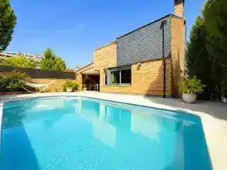 Piscina de Casa o chalet en venta en Rivas-Vaciamadrid con Aire acondicionado, Calefacción y Jardín privado