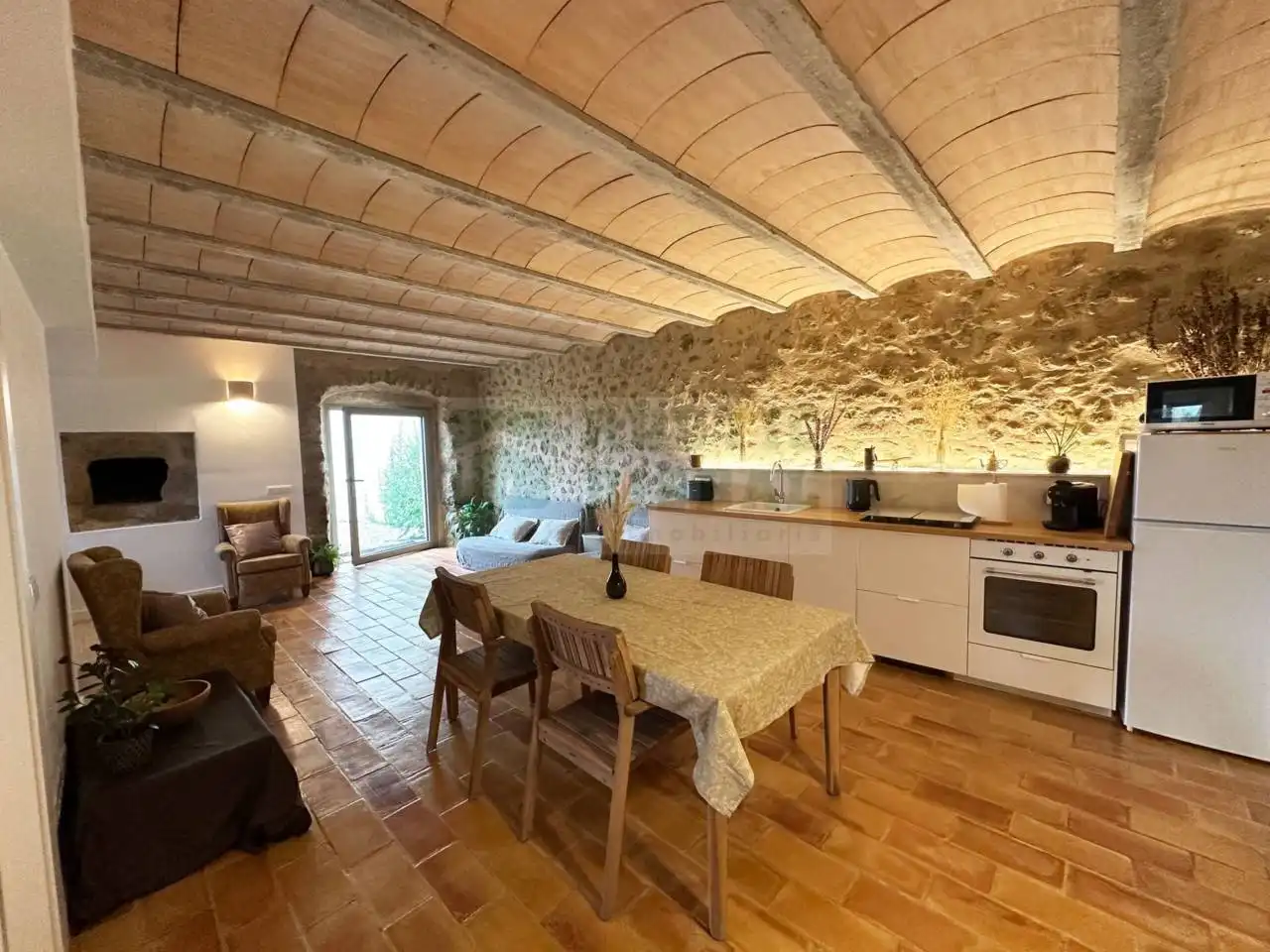Küche von Country house zur Miete in Foixà mit Klimaanlage, Heizung und Möbliert