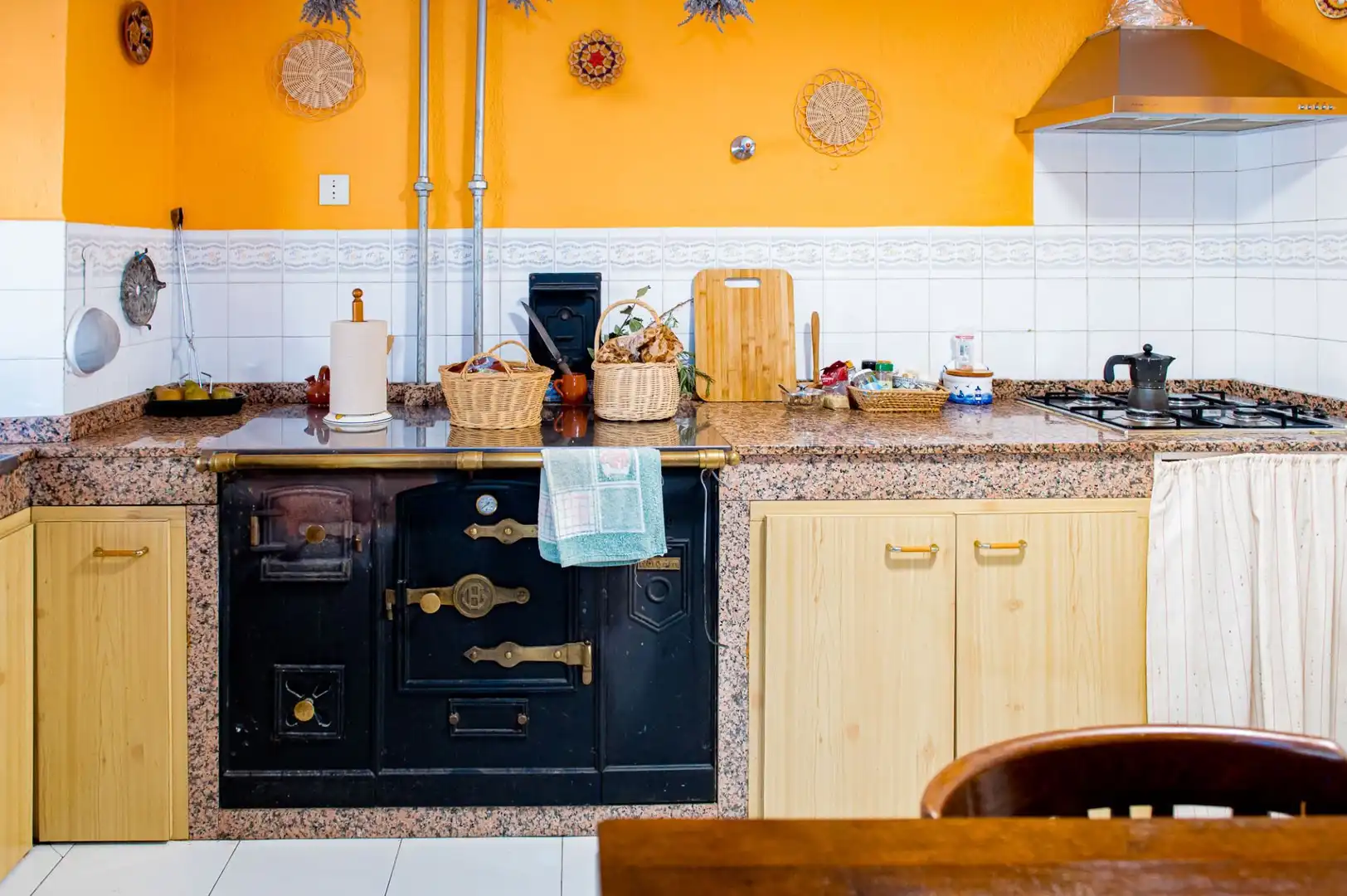 Cocina de Casa o chalet en venta en Vega de Valcarce con Calefacción, Jardín privado y Terraza