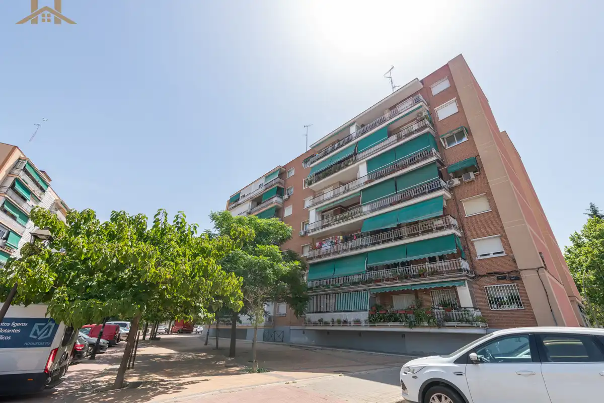 Vista exterior de Pis en venda en Móstoles amb Aire condicionat i Terrassa