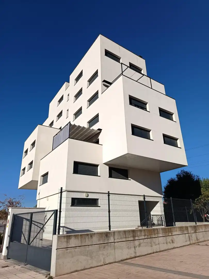 Pis amb ascensor de lloguer a Delicias