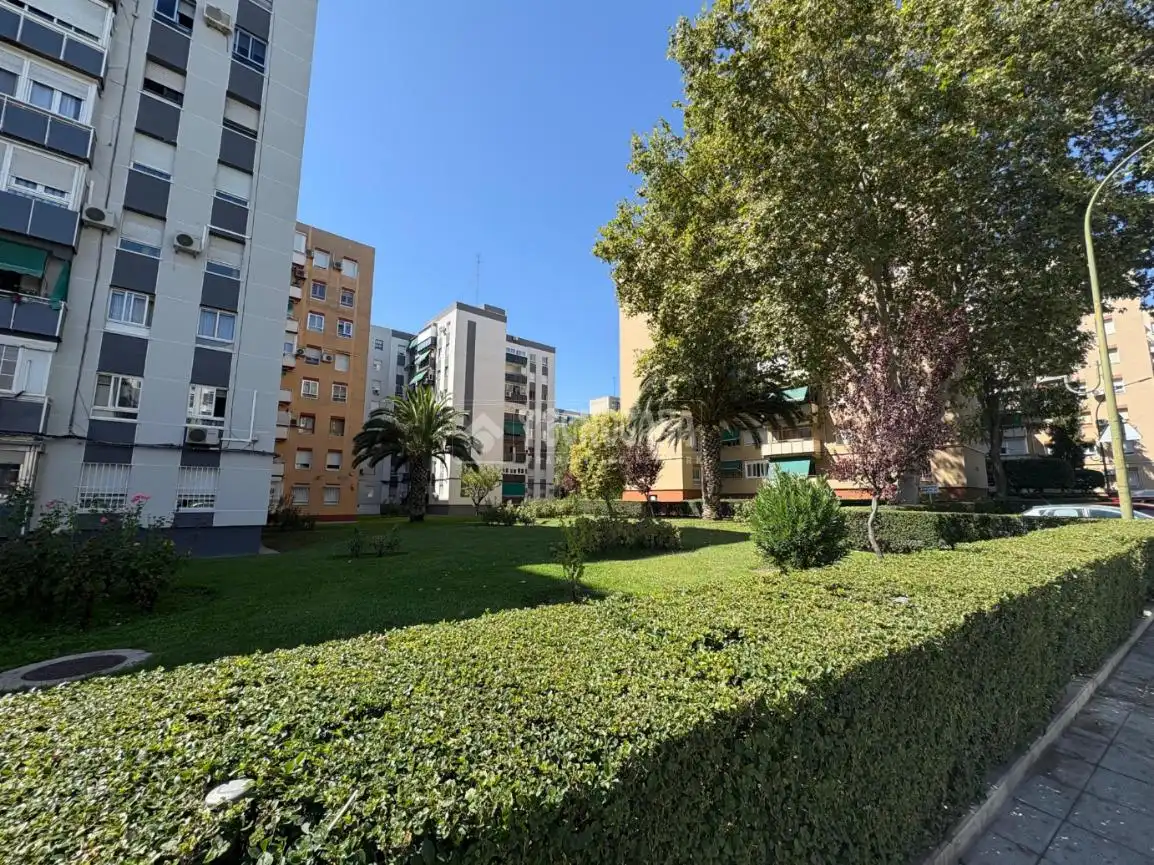 Vista exterior de Pis en venda en Móstoles amb Aire condicionat, Calefacció i Terrassa