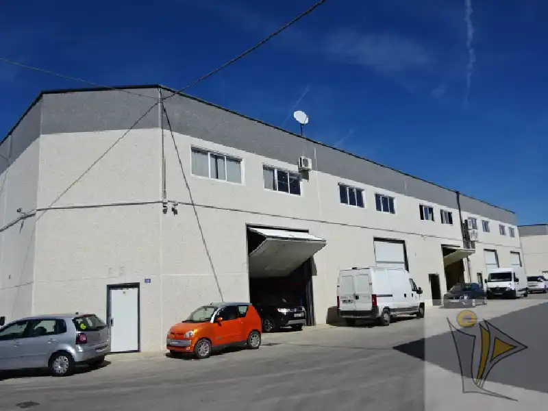 Nau industrial en venda a CL MORERAS (DE LAS), imagen 3