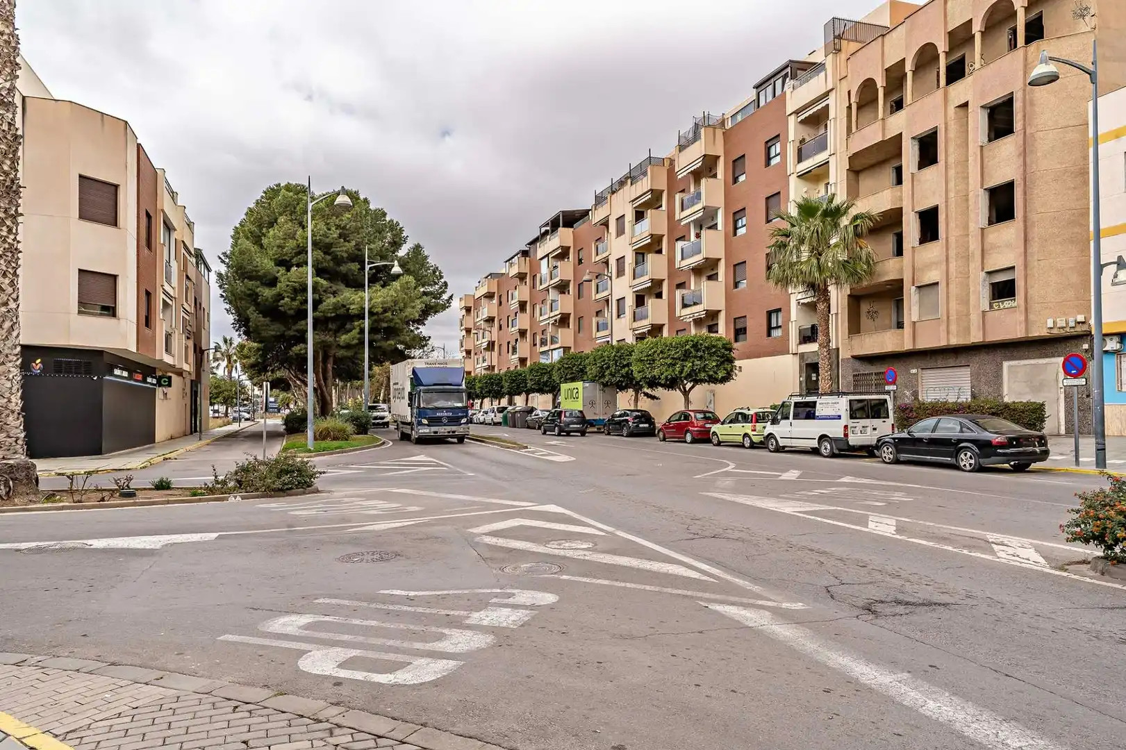 Vista exterior de Pis en venda en El Ejido amb Aire condicionat, Terrassa i Moblat