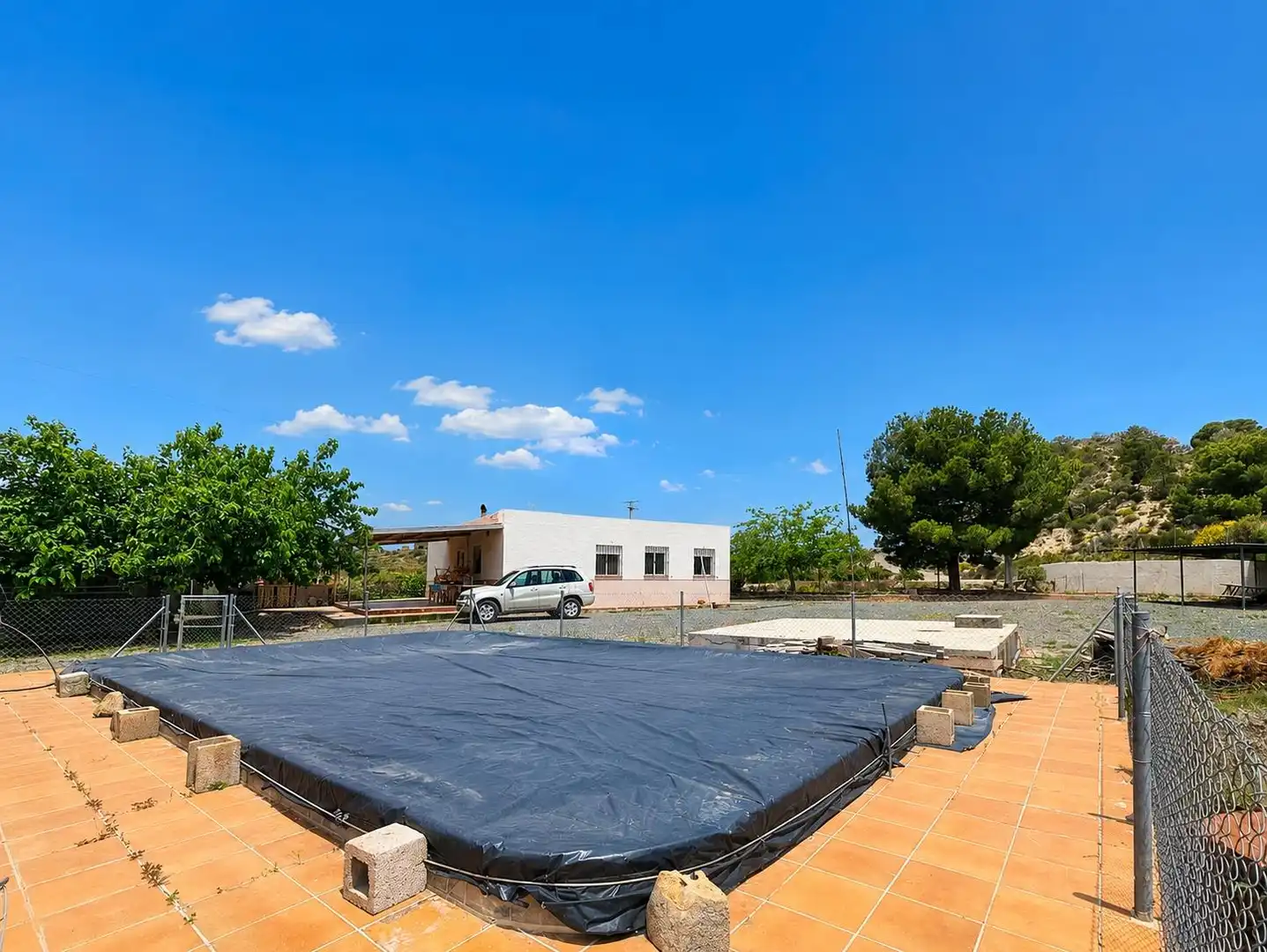 Houses for sale in Novelda  with Private garden, Storage room and Swimming Pool