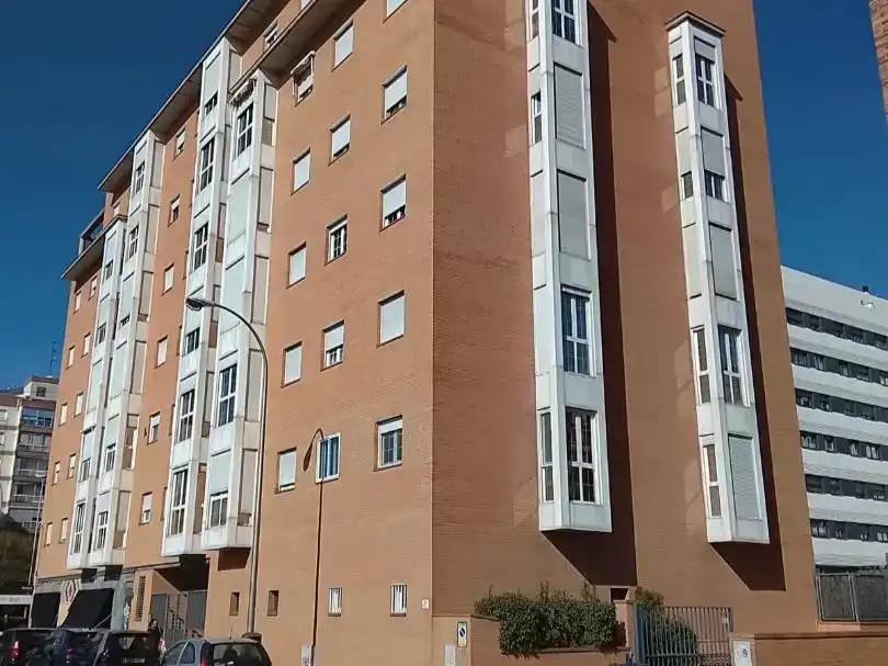 Außenansicht von Wohnung zum Verkauf in  Madrid Capital mit Klimaanlage und Schwimmbad
