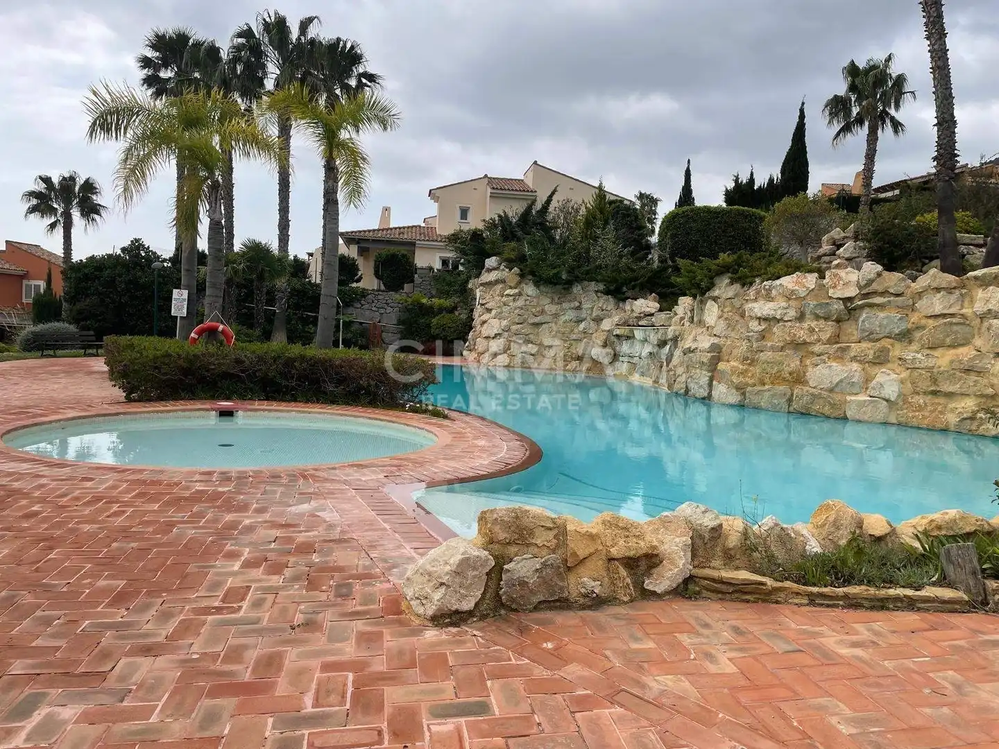 Piscina de Casa o chalet en venta en Polop con Jardín privado y Piscina comunitaria