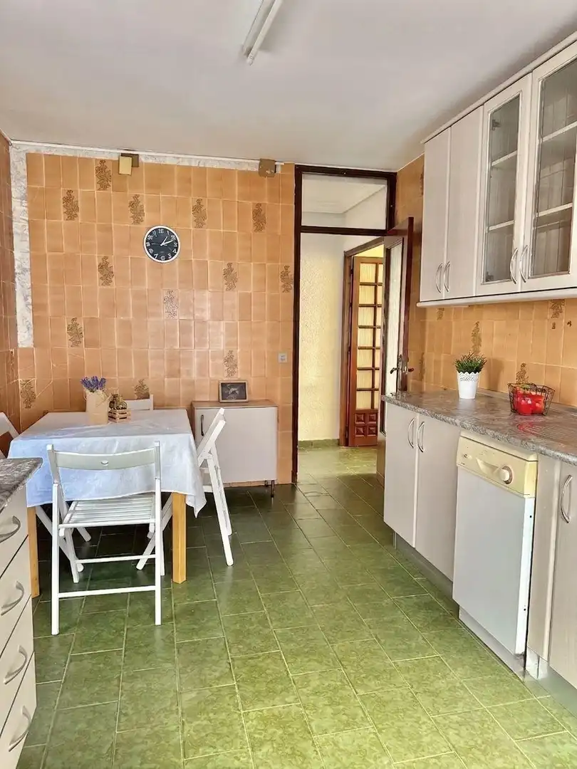 Kitchen of Apartments for sale in Sevilla