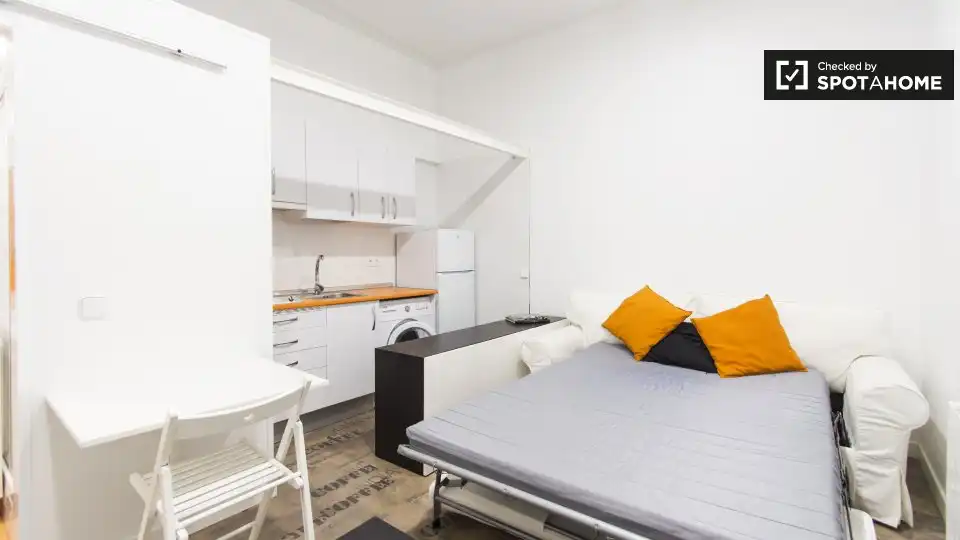 Room in Trafalgar