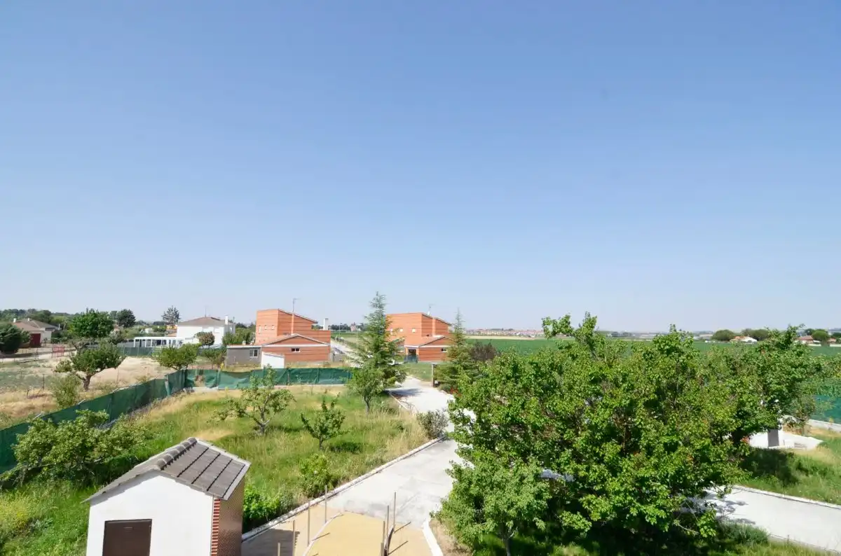 Casa o xalet en venda en Calvarrasa de Abajo amb Terrassa, Piscina i Moblat