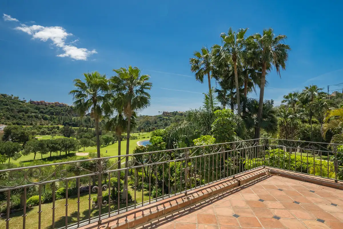Jardí de Casa o xalet en venda en Málaga amb Aire condicionat, Terrassa i Moblat