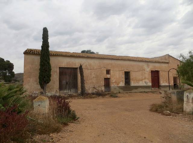 Terreno en Venta en Paraje Agua Amarga, 27 en Agua Amarga - Urbanova