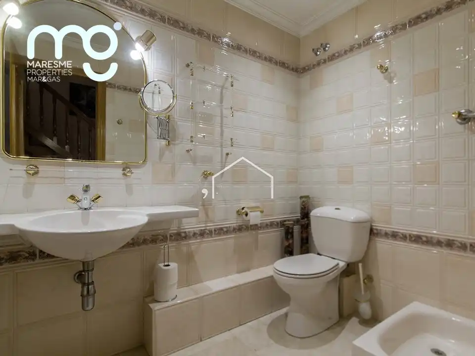 Baño de Ático en venta en Barcelona con Aire acondicionado, Calefacción y Jardín privado