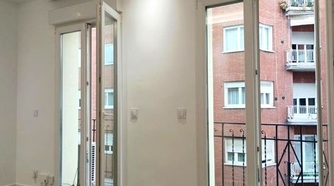 Foto 3 de Piso de alquiler en De Bretón de Los Herreros, Ríos Rosas - Nuevos Ministerios, Madrid Capital