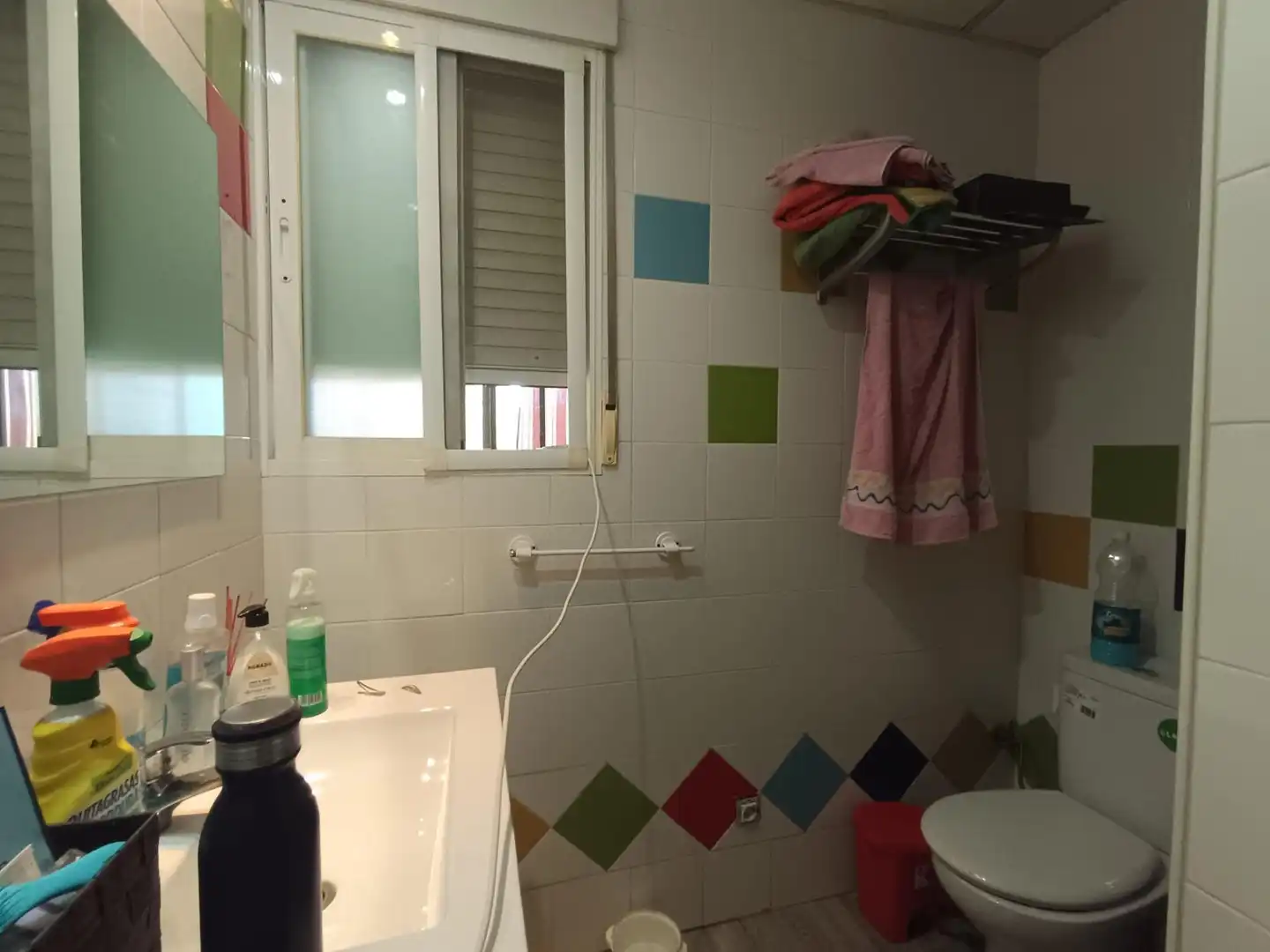 Bany de Casa o xalet en venda en Córdoba amb Aire condicionat, Calefacció i Jardí privat