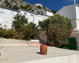 Vista exterior de Casa o xalet en venda en Valle de Abdalajís amb Aire condicionat, Jardí privat i Terrassa