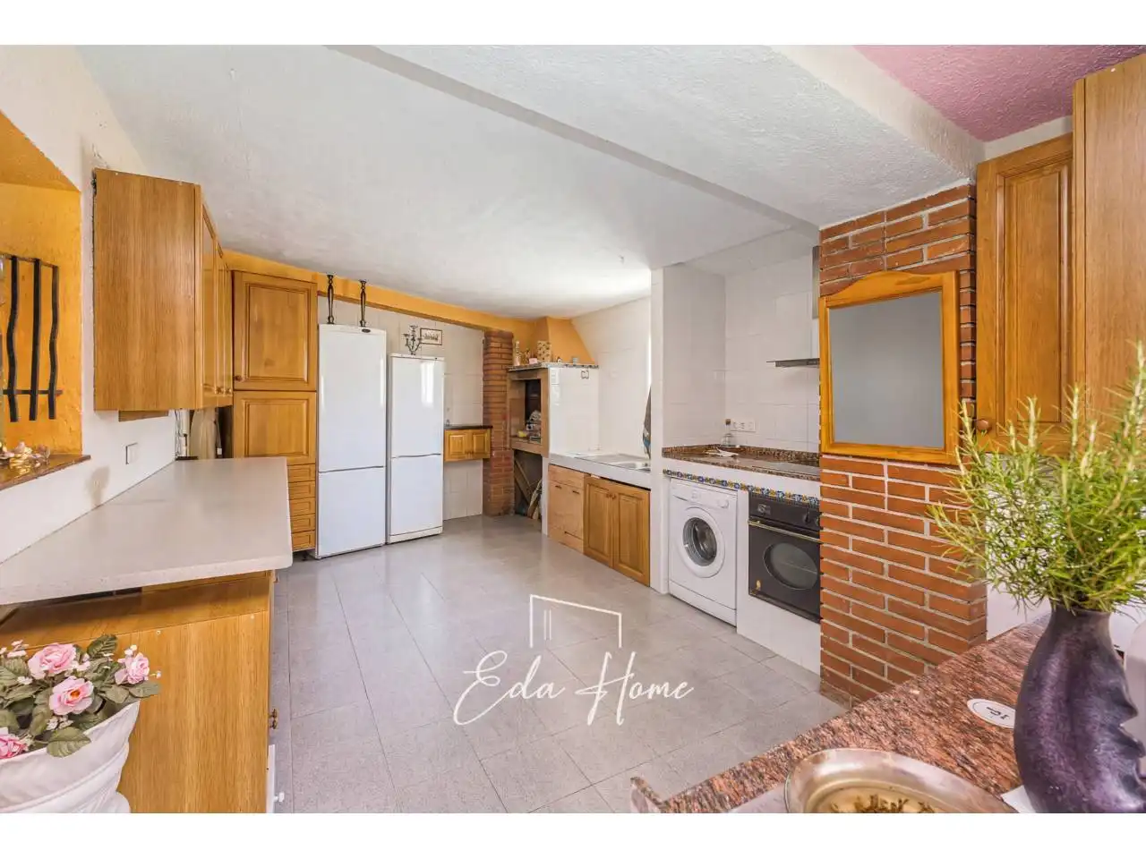 Kitchen of Houses for sale in Vilanova i la Geltrú