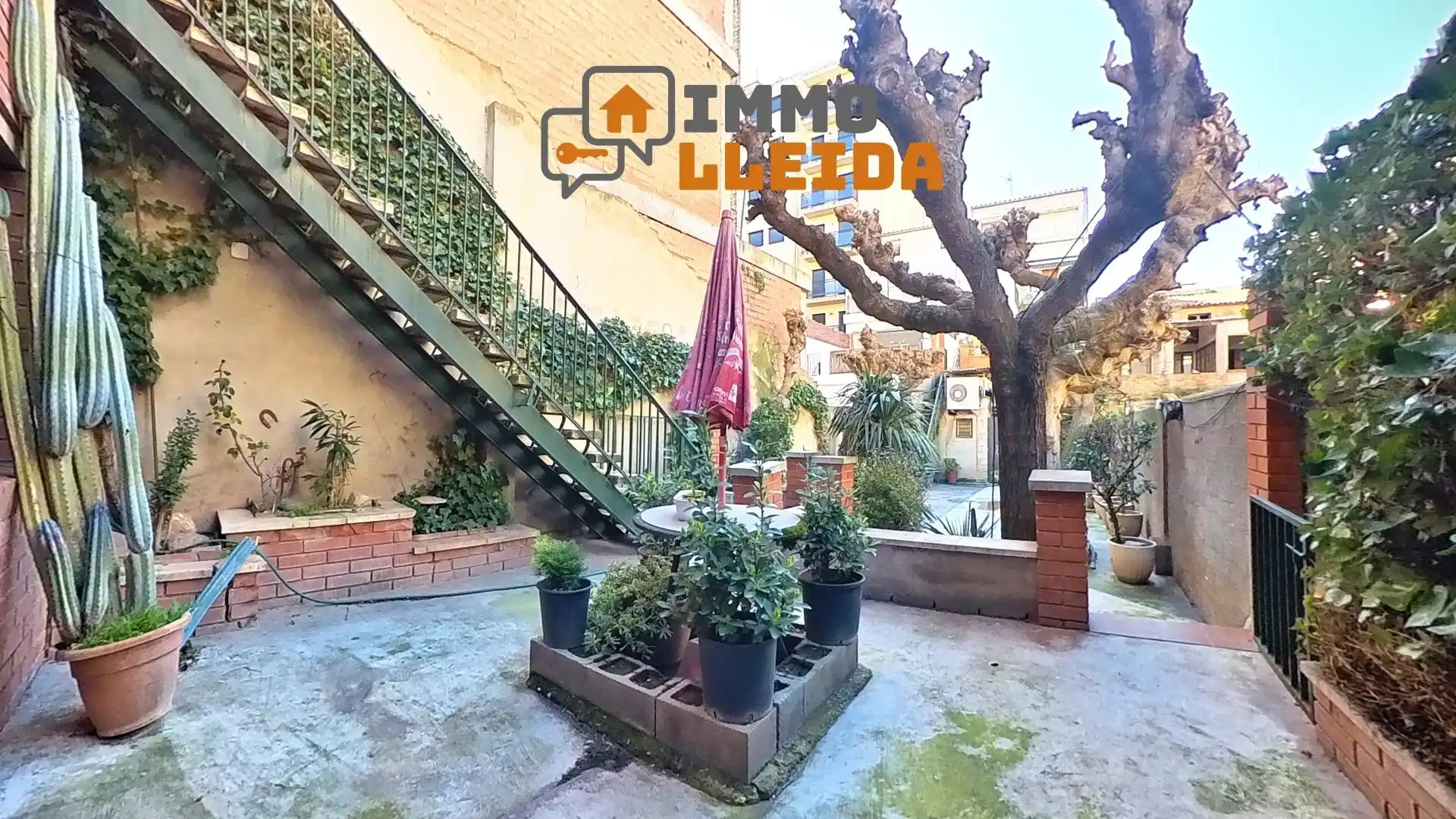 Vista exterior de Piso en venta en Balaguer con Calefacción, Jardín privado y Terraza