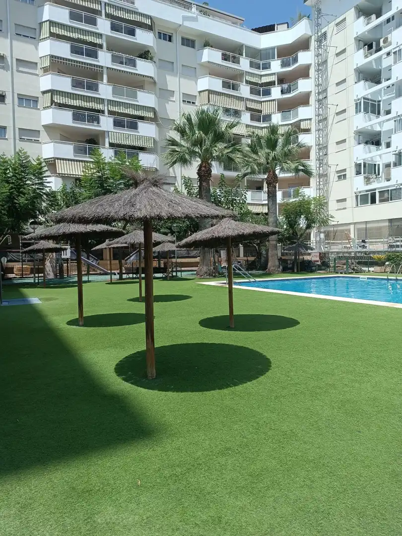 Flat with pool for sale in Campanar