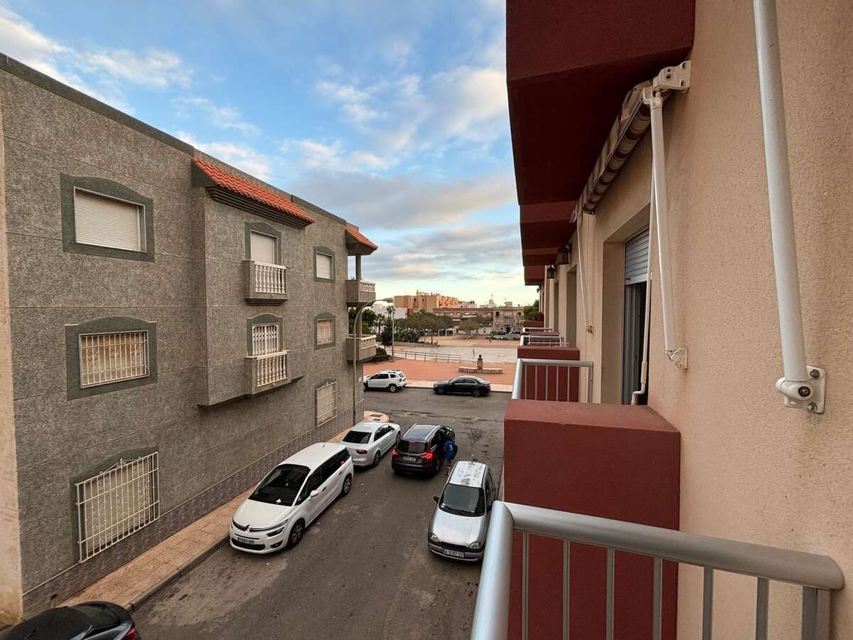 Vista exterior de Pis en venda en Vícar amb Aire condicionat, Terrassa i Moblat