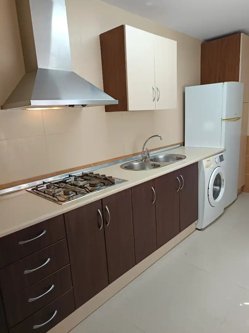 Cocina de Piso de alquiler en Lucena con Aire acondicionado, Calefacción y Jardín privado