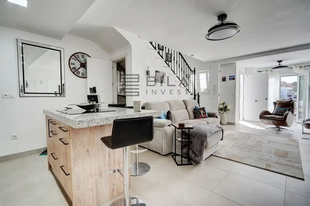 Adosado con piscina en venta en Jade, imagen 11