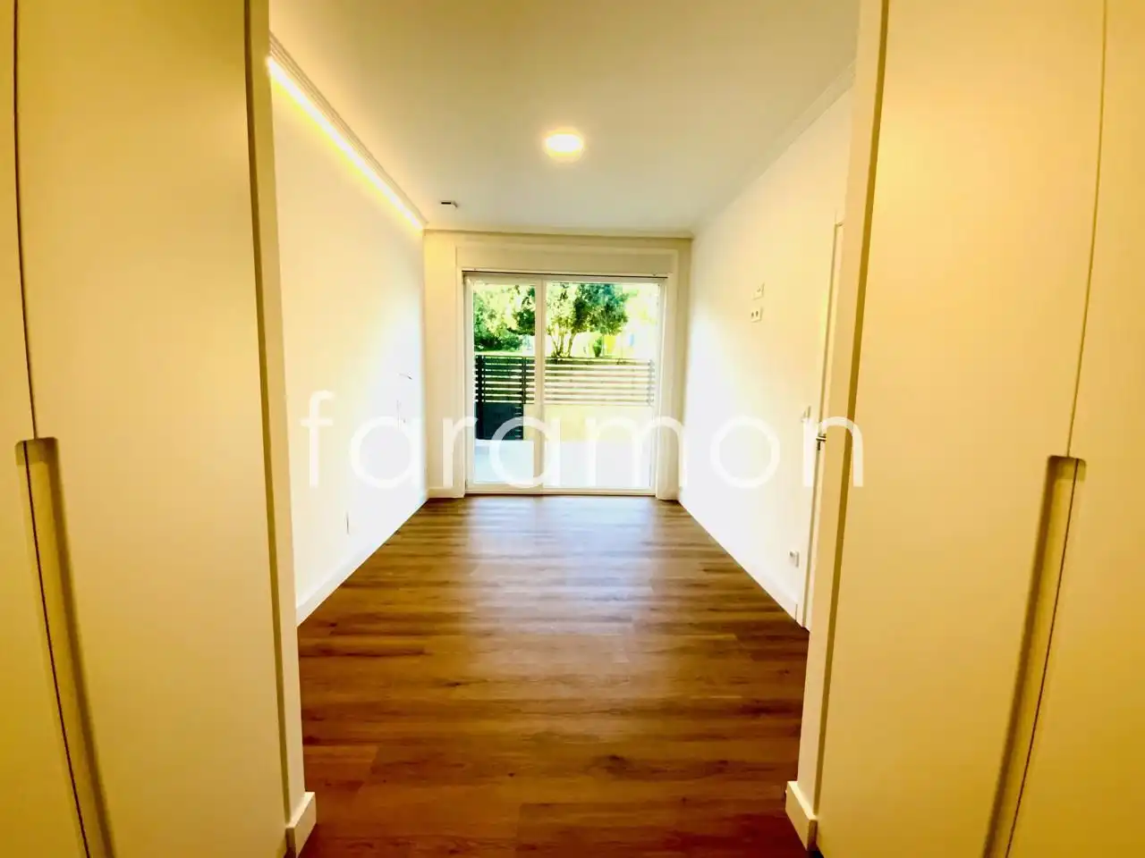Habitación de Piso en venta en Sanxenxo con Terraza, Trastero y Internet