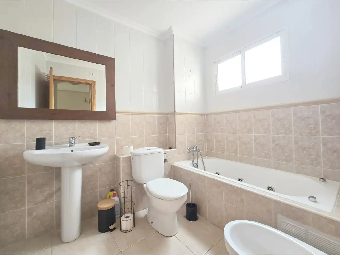 Badezimmer von Einfamilien-Reihenhaus zum Verkauf in Hondón de los Frailes mit Terrasse, Möbliert und Balkon