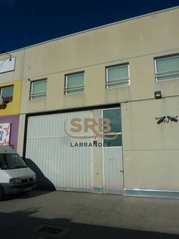 Nave industrial en Venta en Avinguda Corts Catalanes en Roquetes - Can Magí