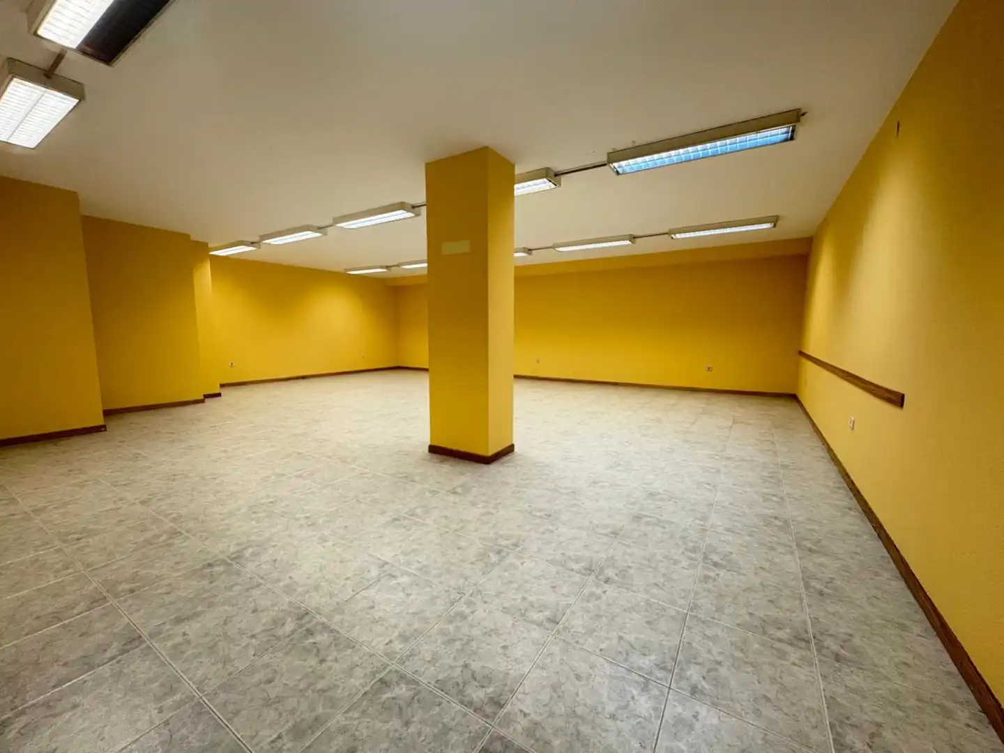 Oficina de alquiler en Oviedo 