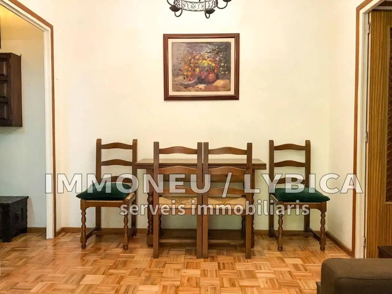 Comedor de Apartamento en venta en Alp con Calefacción, Parquet y Terraza