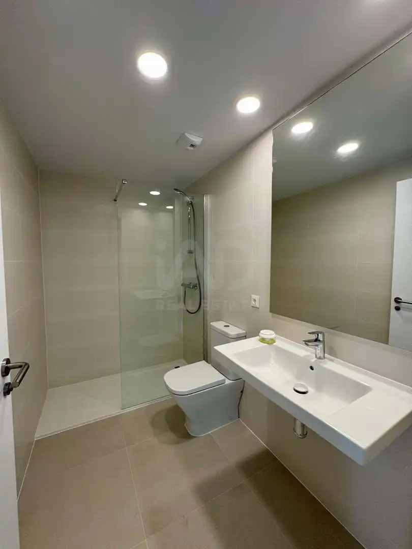 Bathroom of Flat for sale in Alicante / Alacant  with Air Conditioner, Heating and Terrace