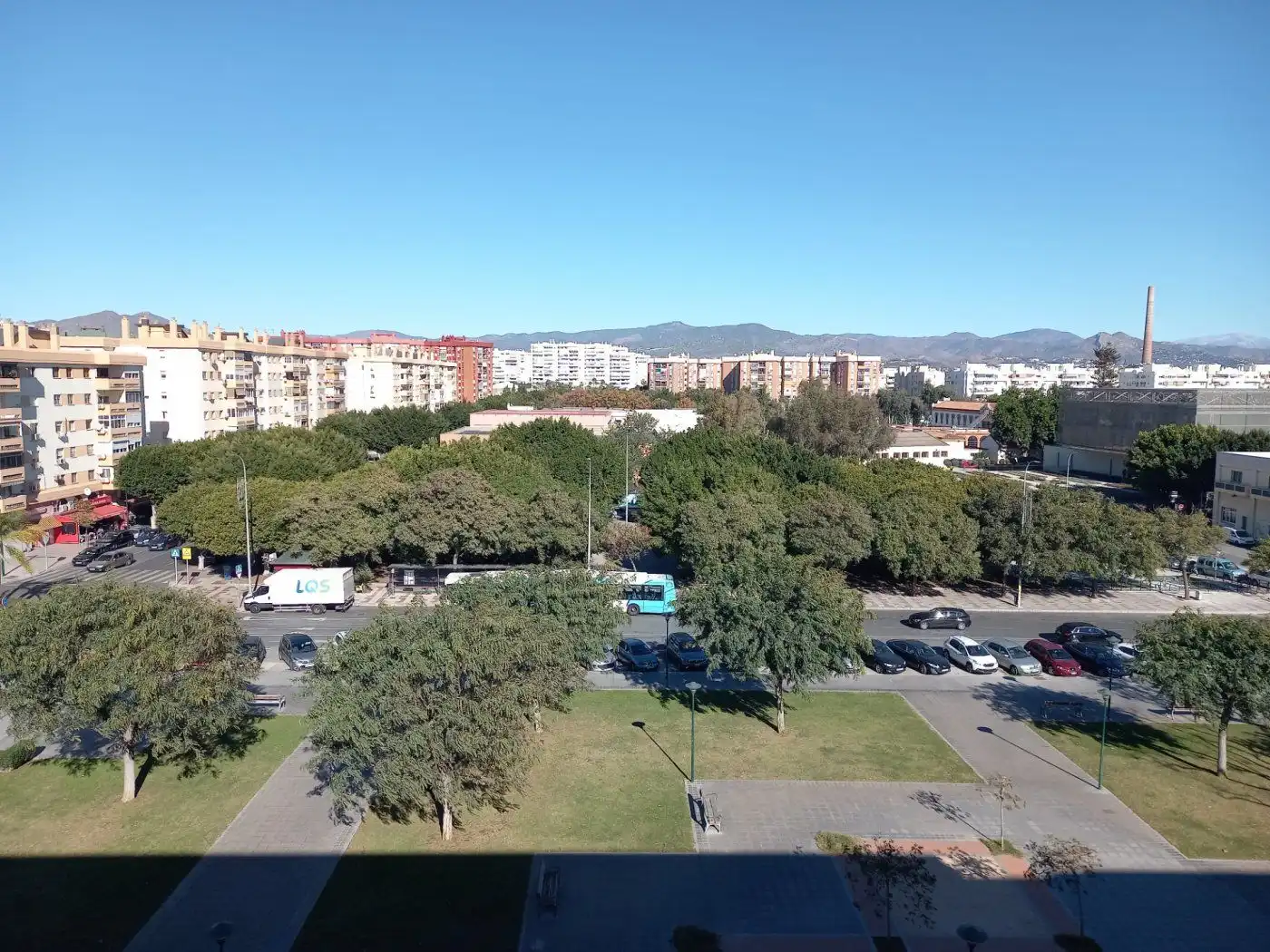 Vista exterior de Piso de alquiler en Málaga con Terraza, Trastero y Horno