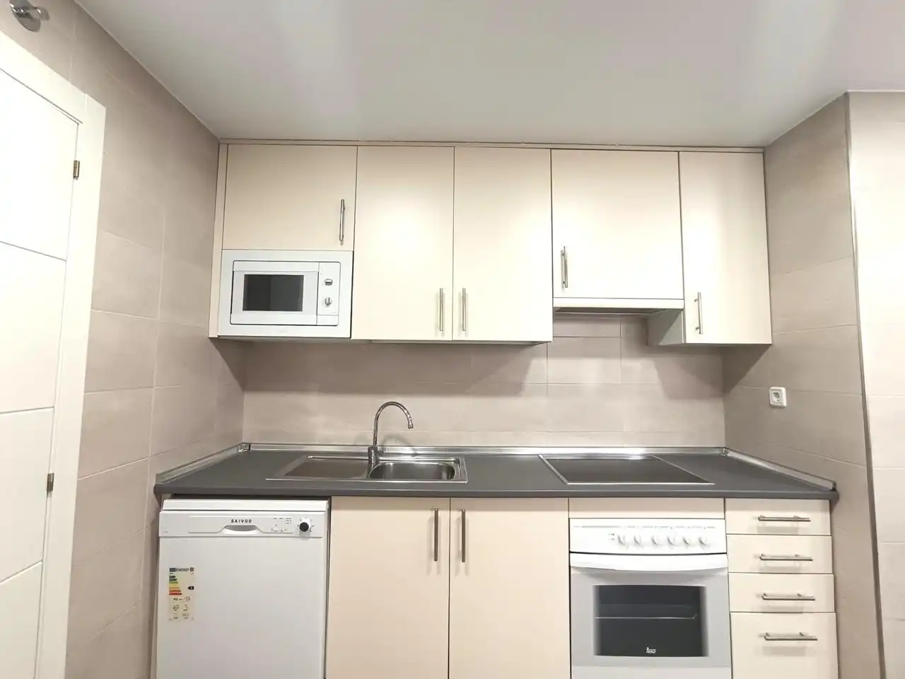 Piso de alquiler en De Diego Hurtado De Mendoza, Sanchinarro