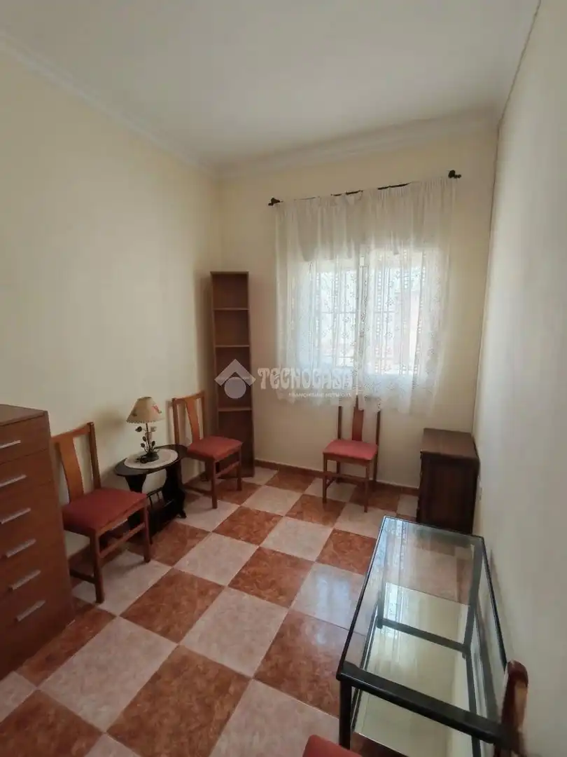 Dormitori de Casa o xalet en venda en Marchena amb Aire condicionat i Terrassa