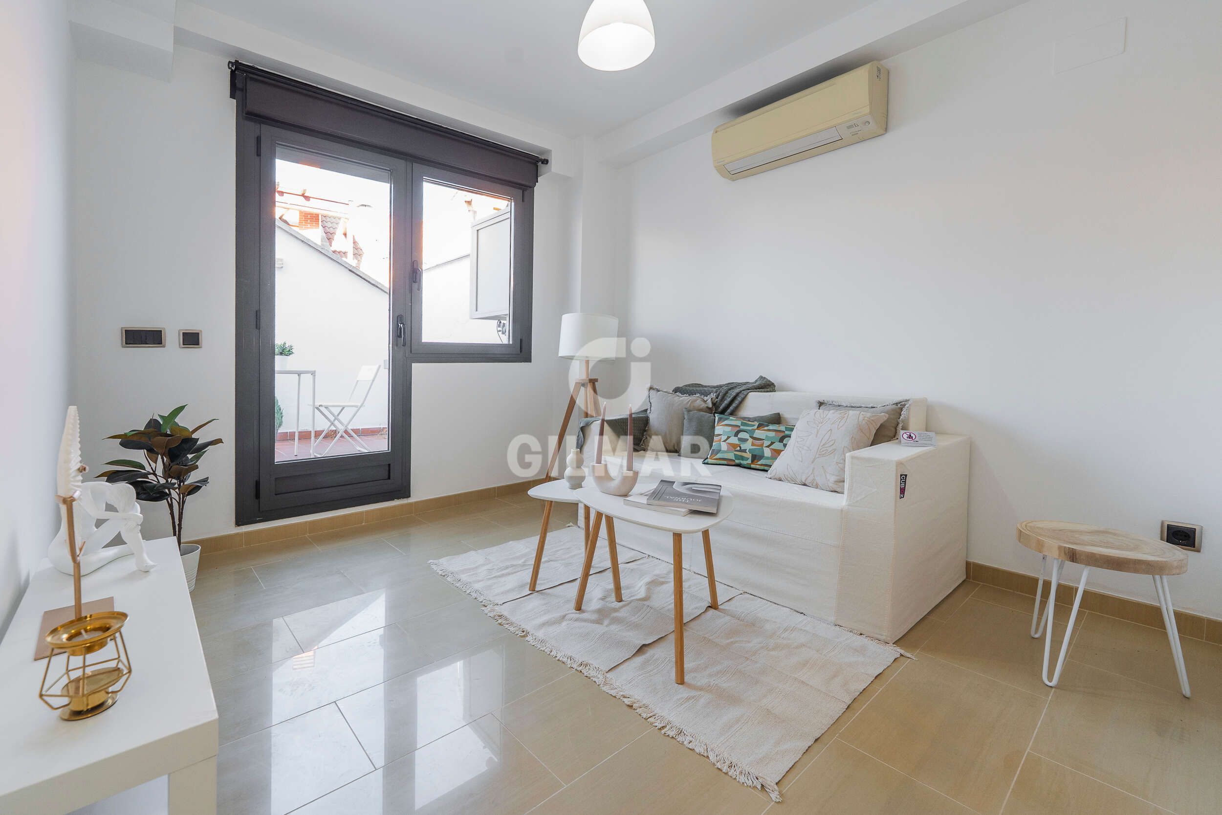 Bedroom of Attic for sale in  Madrid Capital  with Heating, Private garden and Storage room