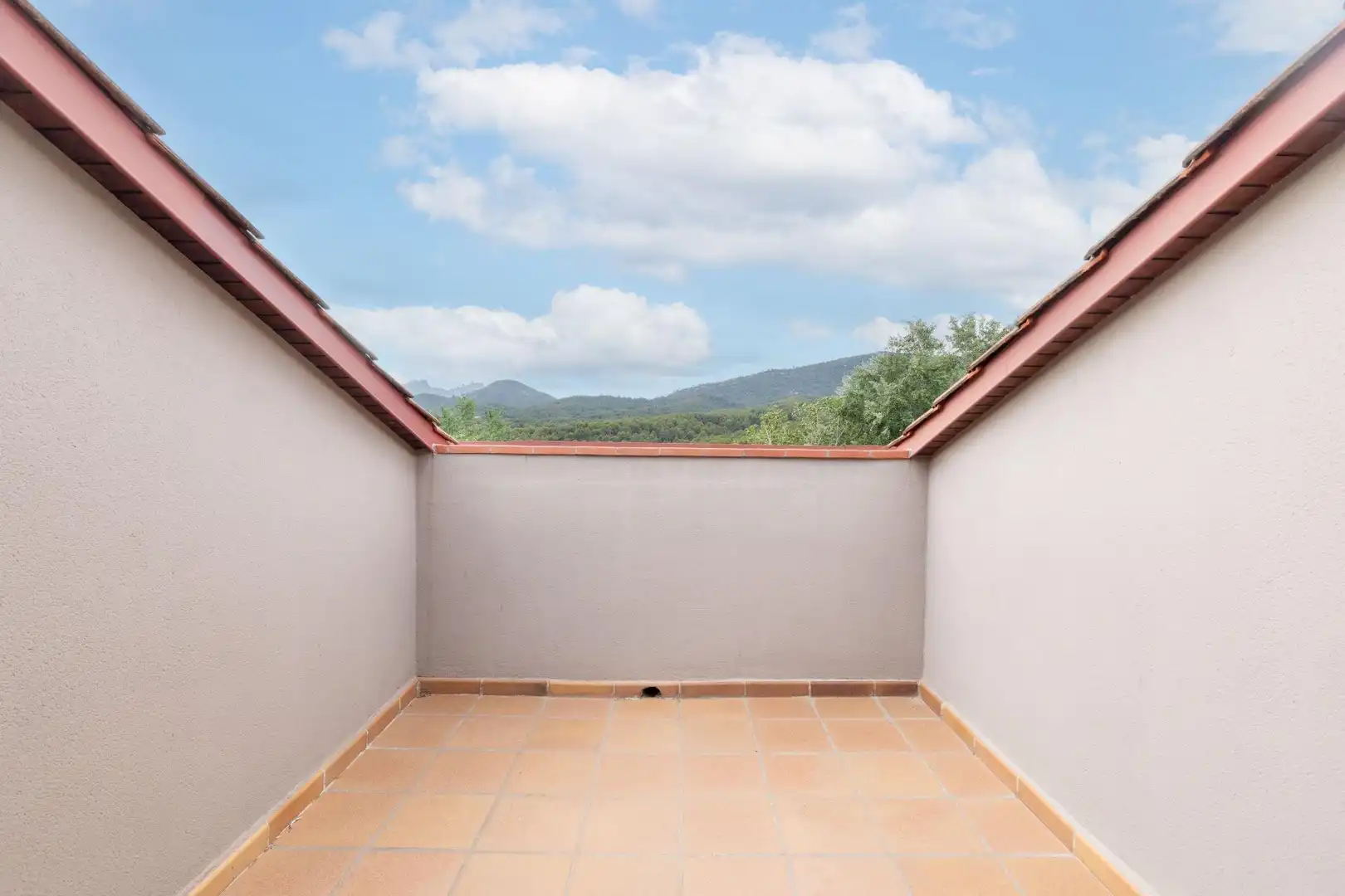 Terrasse von Haus oder Chalet zum Verkauf in Viladecavalls mit Klimaanlage, Heizung und Privatgarten