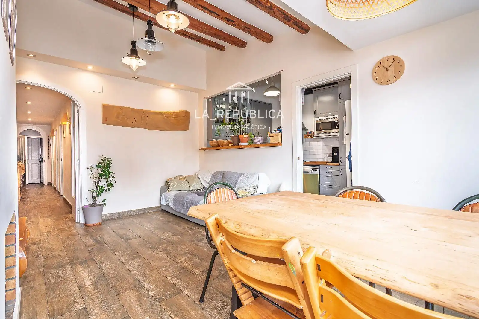 Vista exterior de Piso en venta en Mataró con Aire acondicionado, Parquet y Balcón