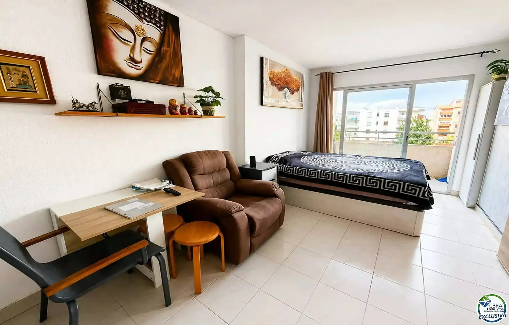 Sala de estar de Estudio en venta en Empuriabrava con Calefacción y Amueblado