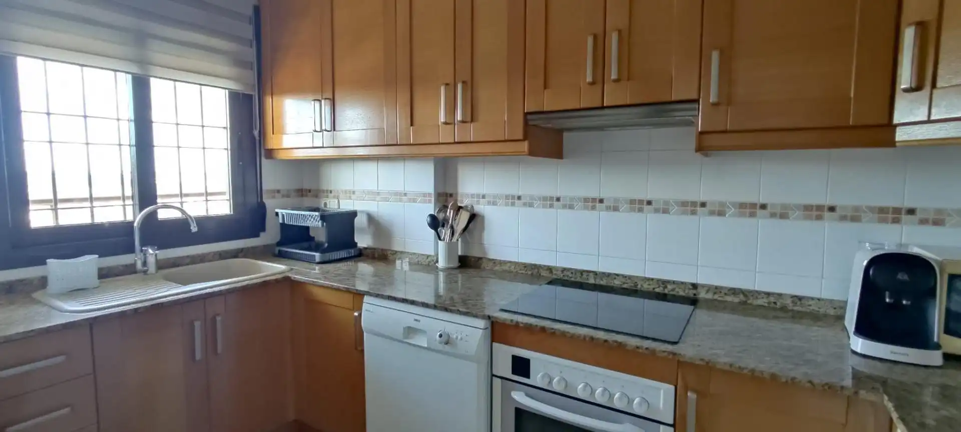 Apartment with terrace to rent in Los Arenales del Sol, imagen 14