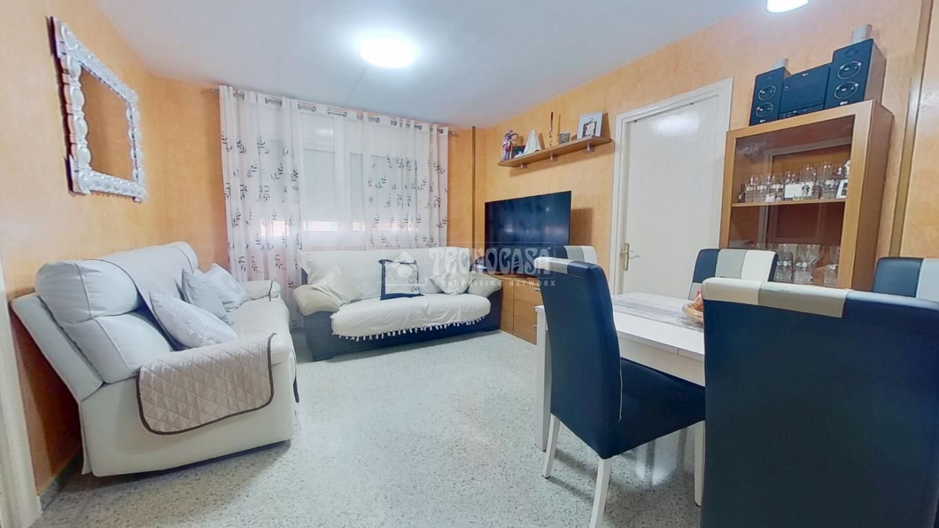 Living room of Flat for sale in Sabadell  with Air Conditioner, Heating and Furnished