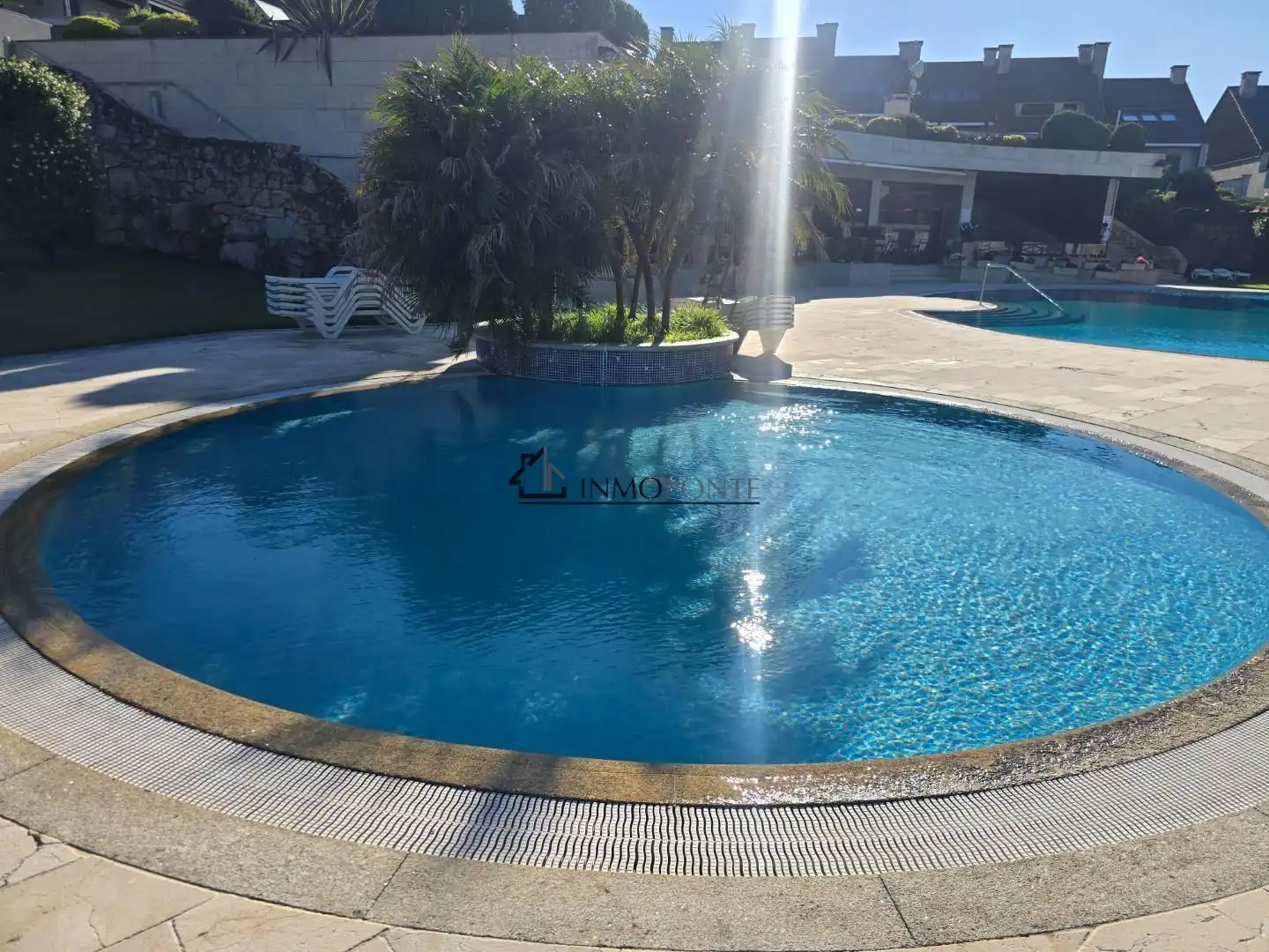 Piscina de Casa adosada de lloguer en O Grove   amb Calefacció, Terrassa i Traster