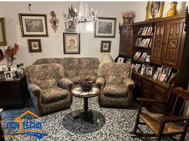 Casa rústica con balcón en venta en Calle Convento
