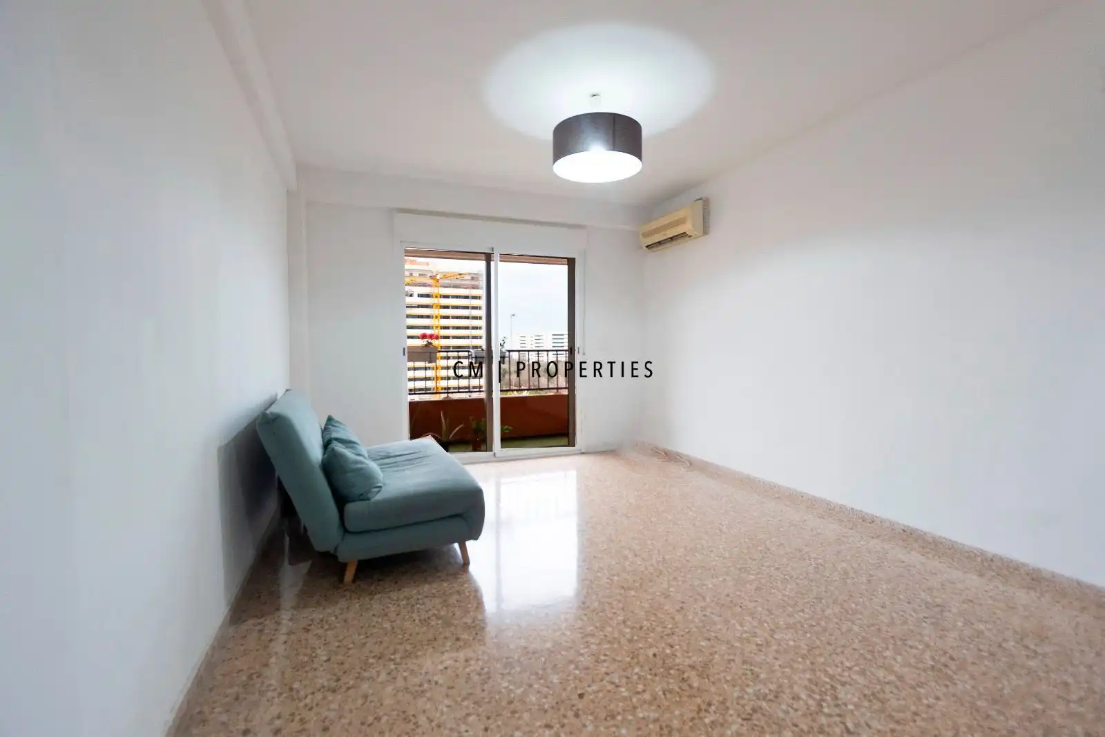 Flat for rent in carretera Malilla, Malilla