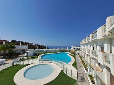 Apartamento con piscina en venta en torrox