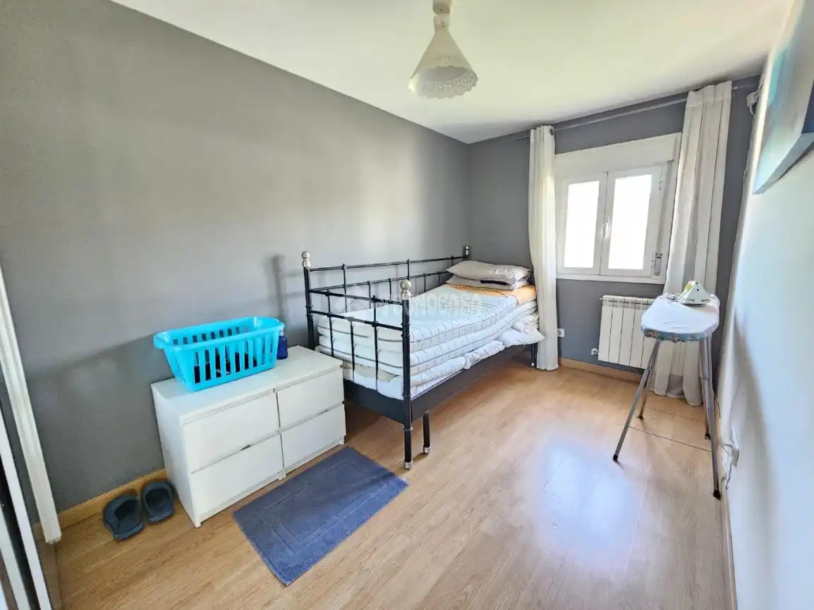 Habitación de Casa adosada en venta en Madrid con Calefacción