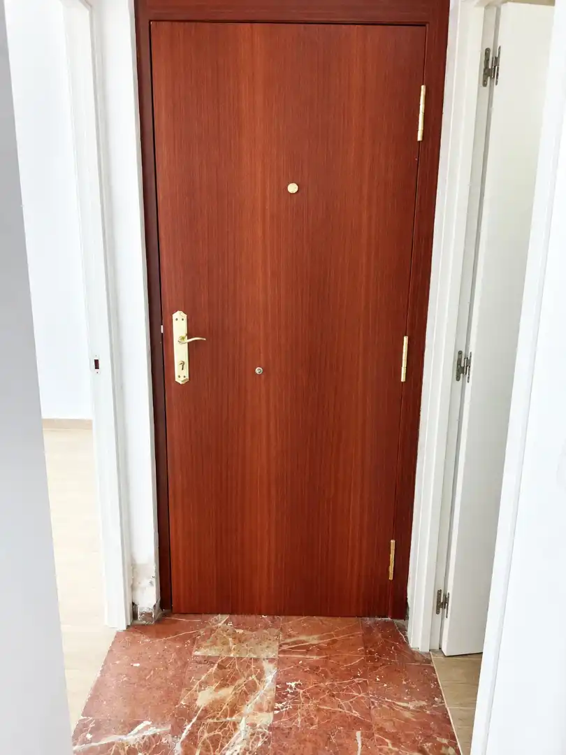 Piso en venta en Algeciras con Balcón