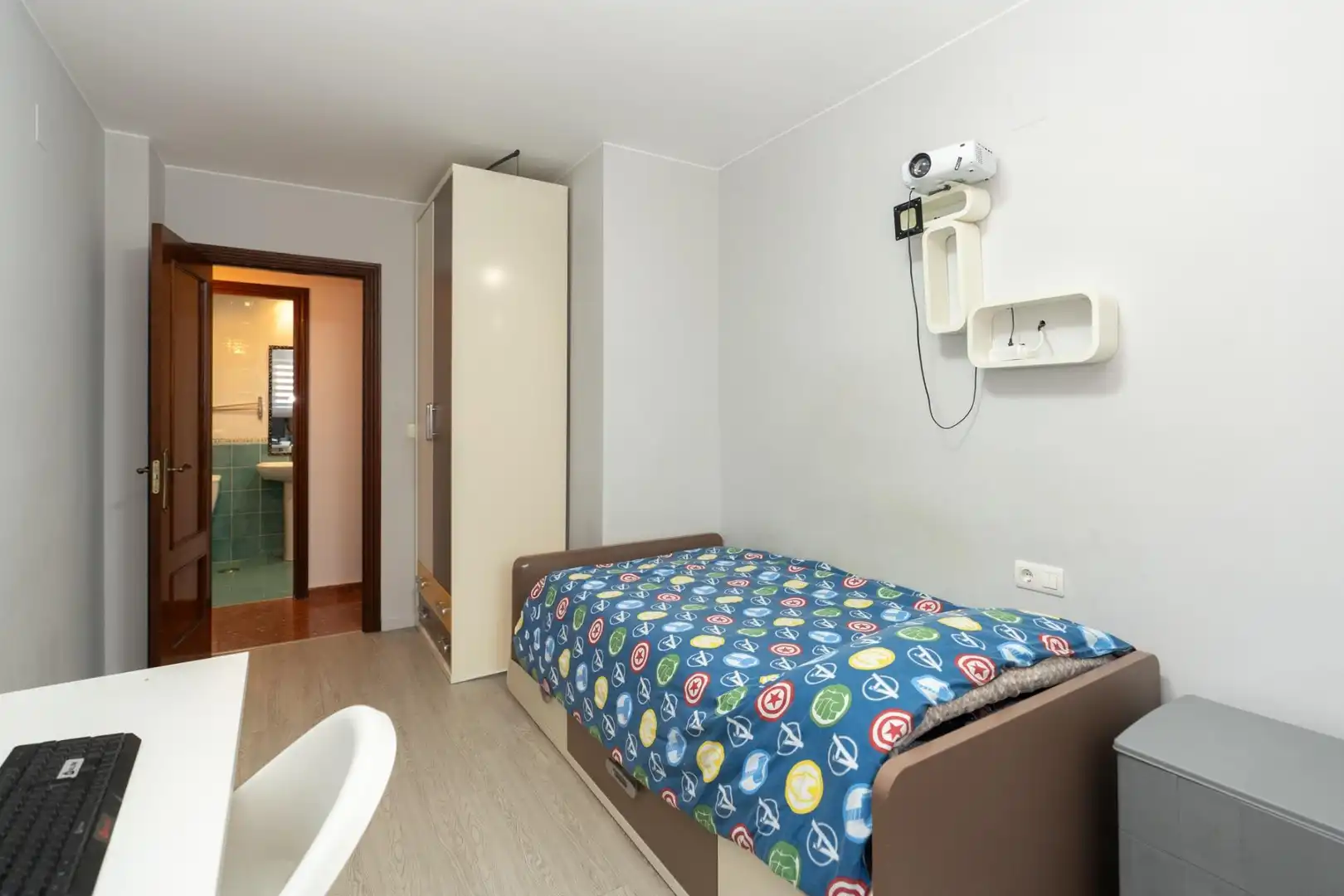 Dormitori de Pis en venda en Motril amb Aire condicionat i Balcó