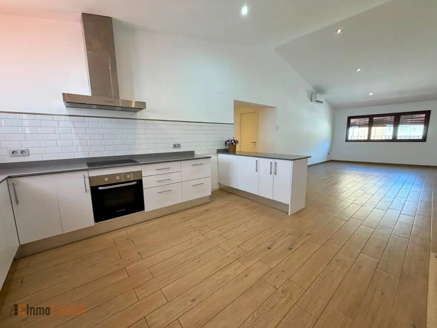 Flat for sale in Montserrat