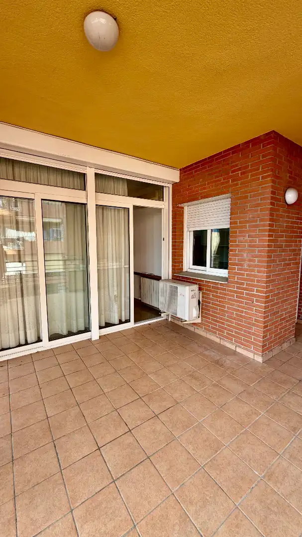 Terrasse von Wohnung zum Verkauf in Figueres mit Klimaanlage, Heizung und Möbliert